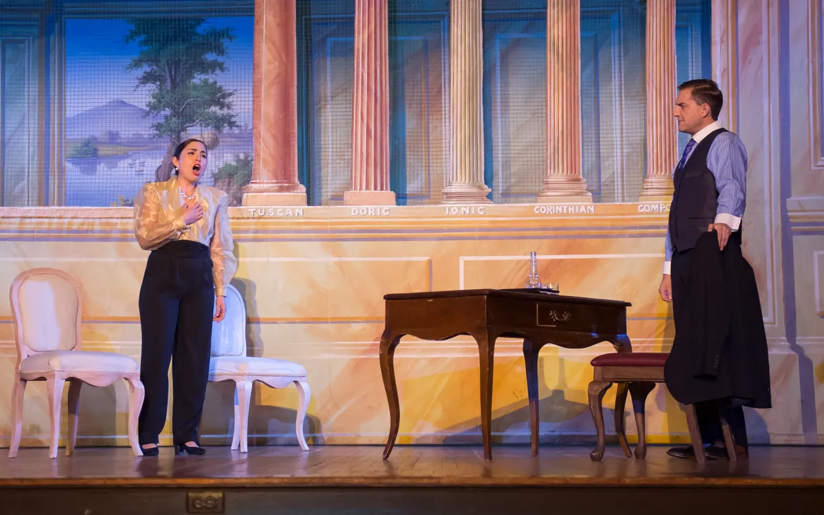 Julie Silva performance photo 3