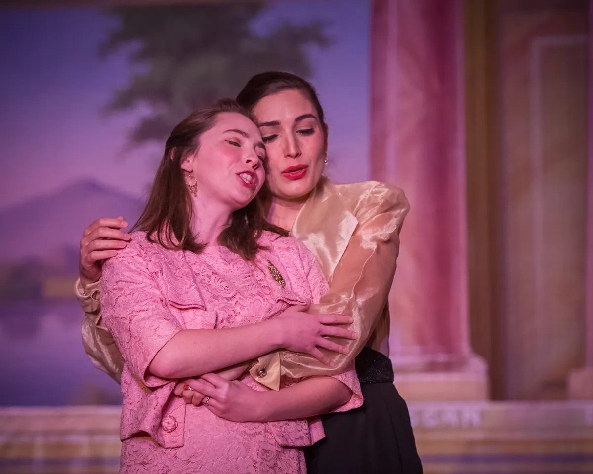 Julie Silva performance photo 8